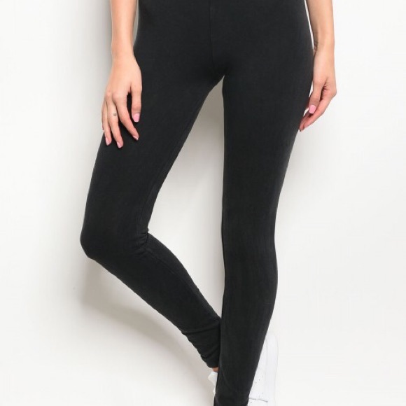 NWT Mineral Washed Leggings - Picture 2 of 3